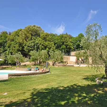 Sleeps 5 Pool Lejlighed