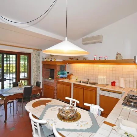 Sleeps 5 Pool Sovana