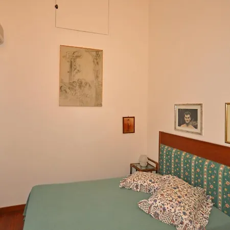 Lejlighed Sleeps 5 Pool Sovana